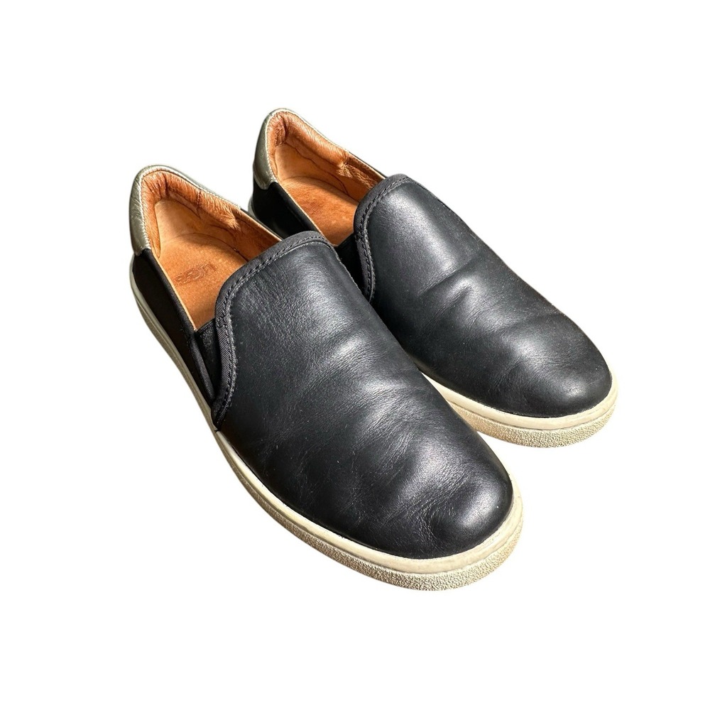 UGG Cas Black Tan Leather Slip-On Flat Sneaker in Black Size 6 Women's‎ #S26-0